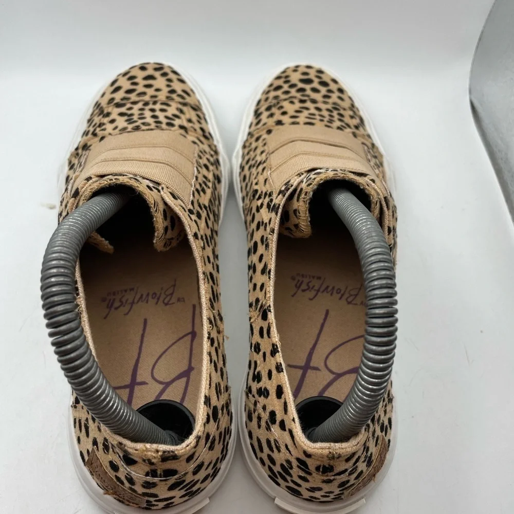 Blowfish Malibu womens animal print slip on sneakers size 7